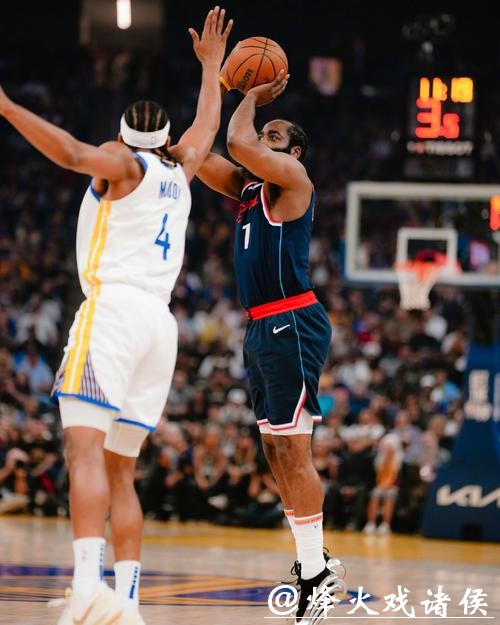 哈登23+11库里两次崴脚提前伤退 快船力克勇士
