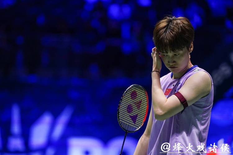 击败李美妙 陈雨菲晋级羽毛球世锦赛女单半决赛 击败李美妙 陈雨菲晋级羽毛球世锦赛女单半决赛